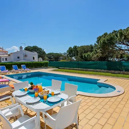 Βίλα Gregorio By *